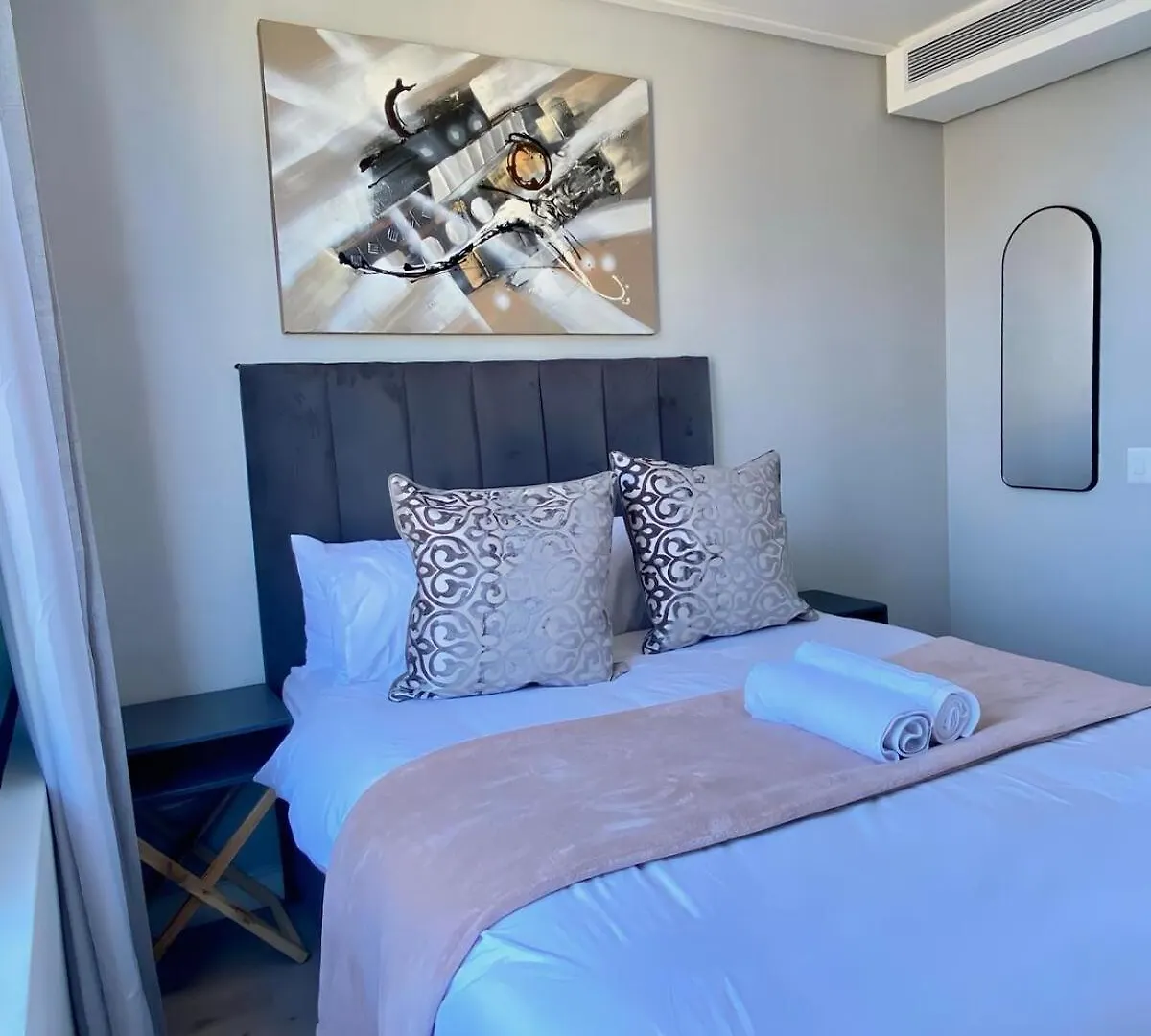 Cozynest In The Heart Of Cape Town Apartment