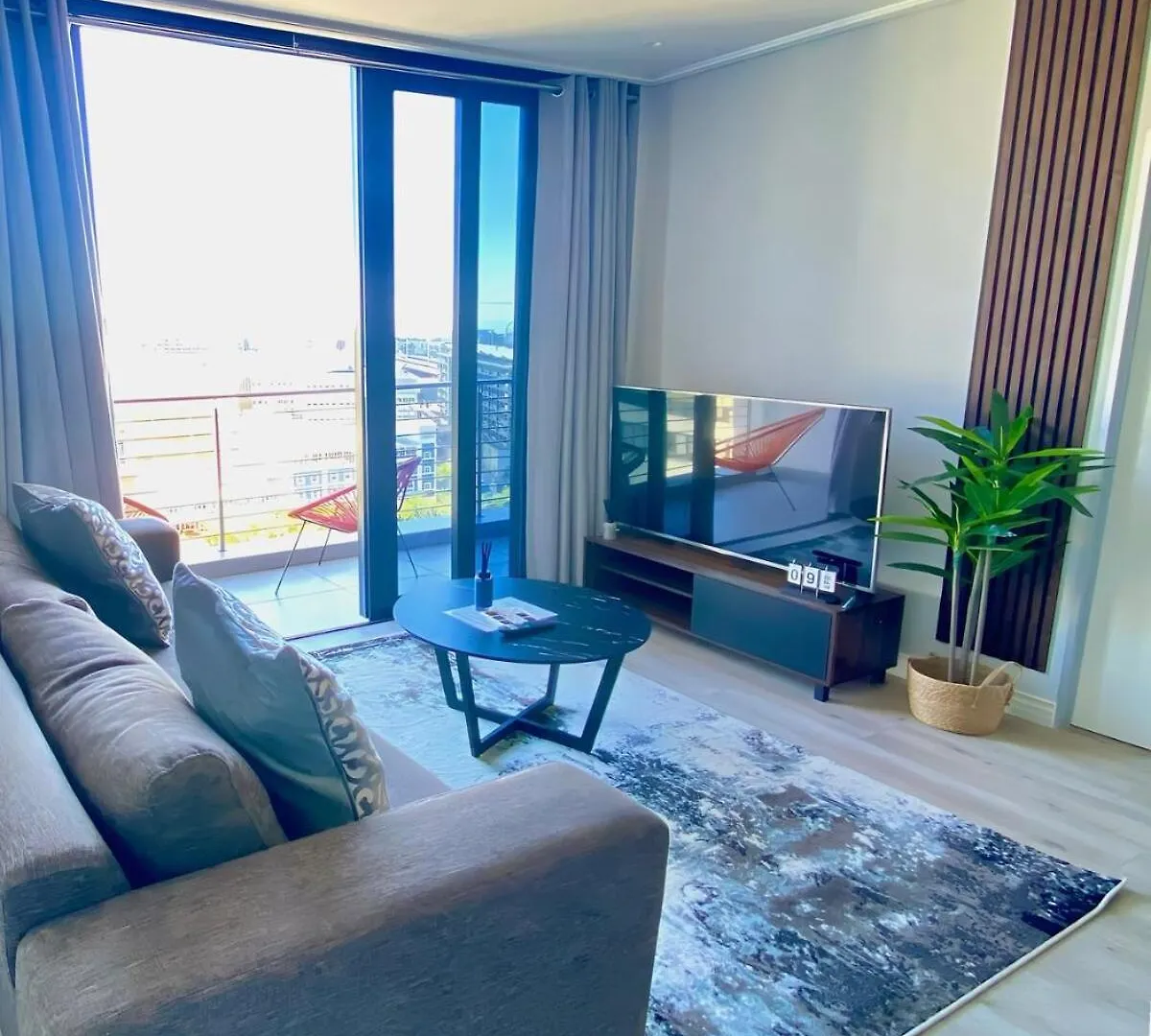 Cozynest In The Heart Of Cape Town Apartment
